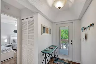 348 Brackenwood Cir, Palm Beach Gardens, FL 33418 - Photo 6