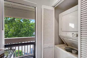 348 Brackenwood Cir, Palm Beach Gardens, FL 33418 - Photo 22