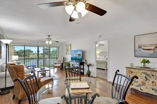 348 Brackenwood Cir, Palm Beach Gardens, FL 33418 - Photo 10