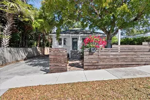 815 Omar Rd, West Palm Beach, FL 33405 - Photo 1