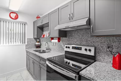 420 Sandpiper Drive #B (E), Fort Pierce, FL 34982 - Photo 2