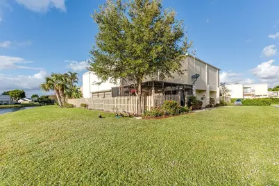1608 Shaker Circle Circle, Wellington, FL 33414 - Photo 2