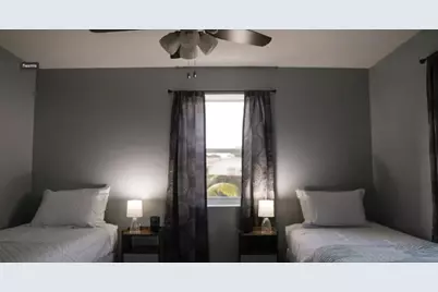 746 Locust Street, West Palm Beach, FL 33405 - Photo 4