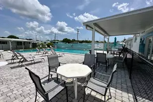 2023 St Lucie Blvd, Fort Pierce, FL 34946 - Photo 16