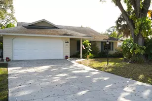166 23rd Ave, Vero Beach, FL 32962 - Photo 2
