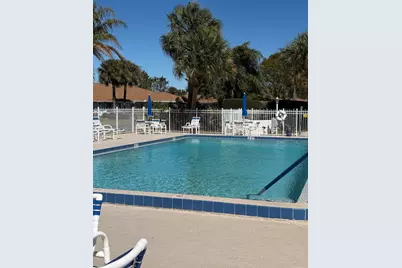 1234 S Lakes End Drive #Apt B, Fort Pierce, FL 34982 - Photo 38