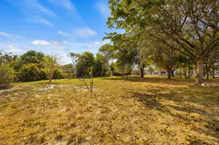 420 N 5th St, Lantana, FL 33462 - Photo 6