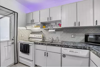 300 NE 20th Street #7060, Boca Raton, FL 33431 - Photo 8