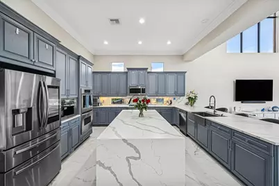 10560 Arcole Court, Wellington, FL 33449 - Photo 8