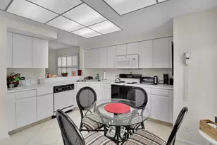 7380 Clunie Pl, Delray Beach, FL 33446 - Photo 2