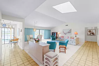 2330 SW 23rd Cranbrook Drive, Boynton Beach, FL 33436 - Photo 8