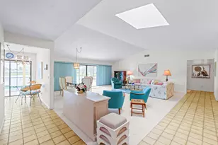 2330 SW 23rd Cranbrook Dr, Boynton Beach, FL 33436 - Photo 8