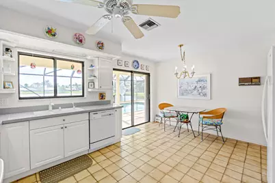 2330 SW 23rd Cranbrook Drive, Boynton Beach, FL 33436 - Photo 12