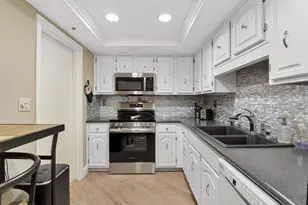 7754 Lakeside Blvd, Boca Raton, FL 33434 - Photo 14