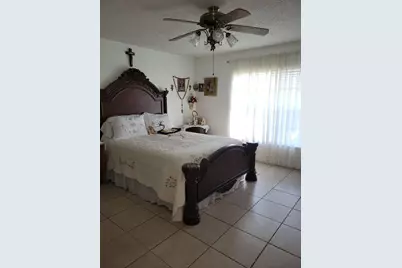 466 Holyoke Lane, Lake Worth, FL 33467 - Photo 8