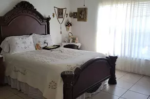 466 Holyoke Ln, Lake Worth, FL 33467 - Photo 8