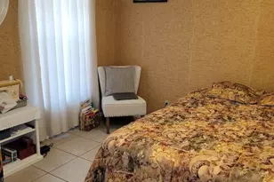 466 Holyoke Ln, Lake Worth, FL 33467 - Photo 12