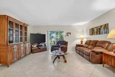 203 Oxford 100, West Palm Beach, FL 33417 - Photo 12