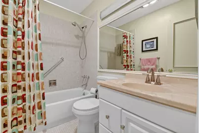 203 Oxford 100, West Palm Beach, FL 33417 - Photo 18