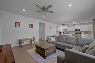 1367 Arrowhead Point Rd, The Acreage, FL 33470 - Photo 4