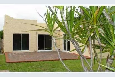 619 37th Street, West Palm Beach, FL 33407 - Photo 2