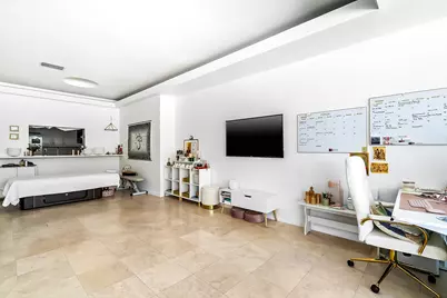 5601 Collins Avenue #M5, Miami Beach, FL 33140 - Photo 16