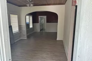 1046 30th Ct, West Palm Beach, FL 33407 - Photo 6