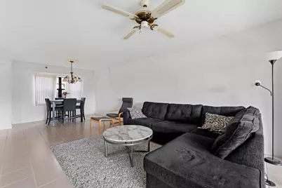 7507 La Paz Boulevard #407, Boca Raton, FL 33433 - Photo 6
