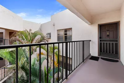 7507 La Paz Boulevard #407, Boca Raton, FL 33433 - Photo 4