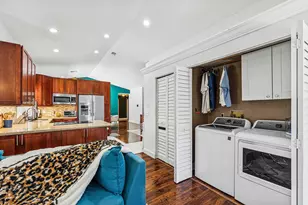 838 NW 9th Way, Boynton Beach, FL 33426 - Photo 10