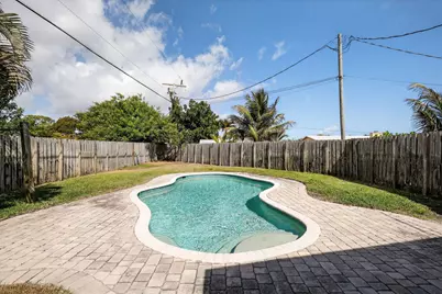 301 SE 3rd Street, Deerfield Beach, FL 33441 - Photo 4
