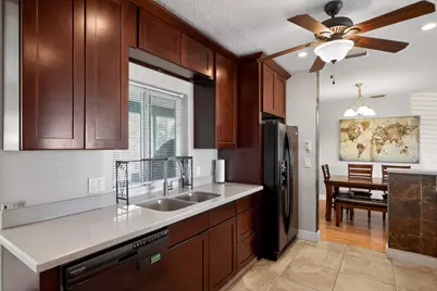 301 SE 3rd Street, Deerfield Beach, FL 33441 - Photo 14