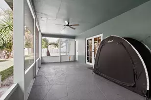 301 SE 3rd St, Deerfield Beach, FL 33441 - Photo 38