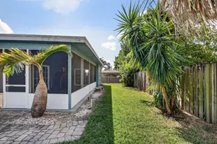 301 SE 3rd St, Deerfield Beach, FL 33441 - Photo 6