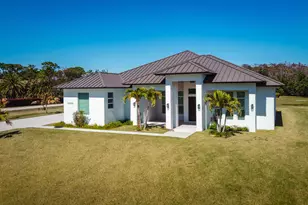 7595 155th Pl N, Palm Beach Gardens, FL 33418 - Photo 1