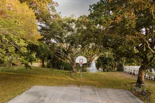 930 SW 9th St Cir, Boca Raton, FL 33486 - Photo 36