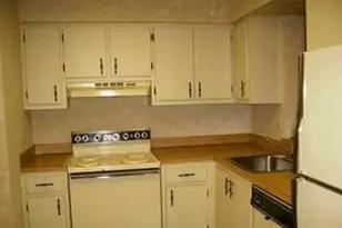 370 NW 76th Ave, Margate, FL 33063 - Photo 6