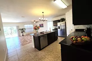 1440 Lexington Square SW, Vero Beach, FL 32962 - Photo 8