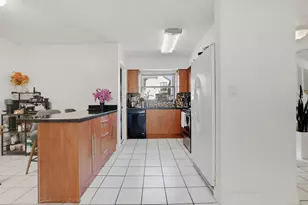 9702 NW 5th Ln, Miami, FL 33172 - Photo 6