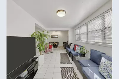 9702 NW 5th Lane #9702, Miami, FL 33172 - Photo 4