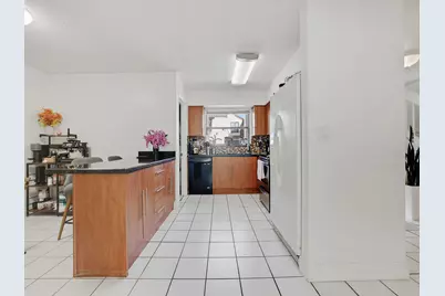9702 NW 5th Lane #9702, Miami, FL 33172 - Photo 6