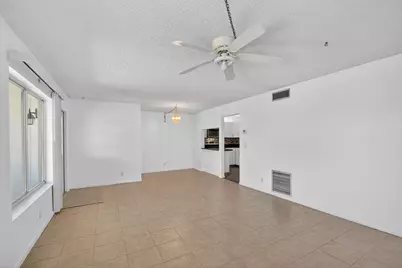 4723 Sable Pine Circle N #D2, West Palm Beach, FL 33417 - Photo 12