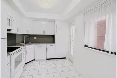 1739 Embassy Drive #202, West Palm Beach, FL 33401 - Photo 26