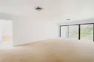 1739 Embassy Dr, West Palm Beach, FL 33401 - Photo 10