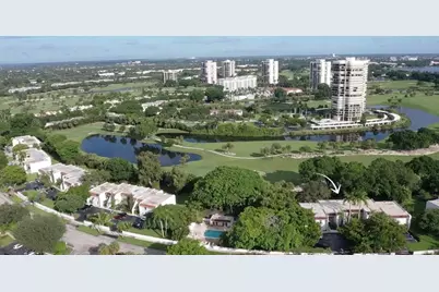 1739 Embassy Drive #202, West Palm Beach, FL 33401 - Photo 2