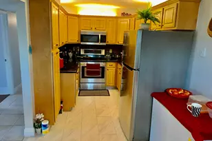 1116 Green Pine Blvd, West Palm Beach, FL 33409 - Photo 12