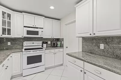 383 Villa Drive S, Atlantis, FL 33462 - Photo 18