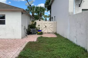 5900 Azalea Cir, West Palm Beach, FL 33415 - Photo 34