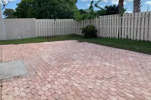 5900 Azalea Cir, West Palm Beach, FL 33415 - Photo 32