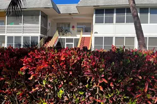 50 Plymouth F, West Palm Beach, FL 33417 - Photo 2